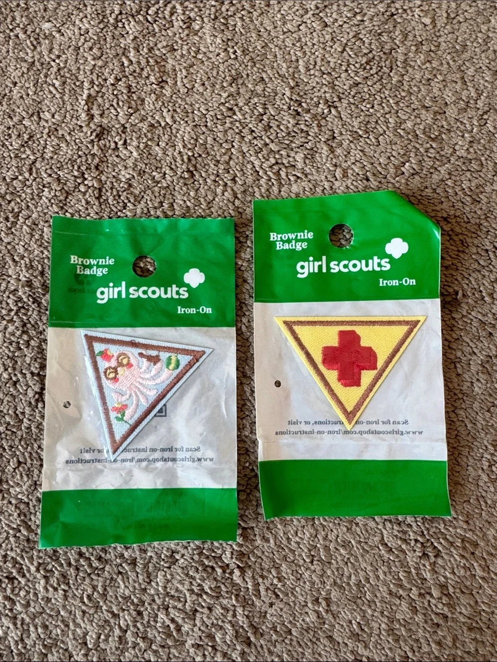Kids Iron-On Brownie Badges - Green Packaging